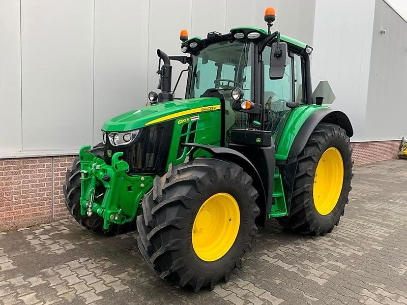 John Deere 6120 M